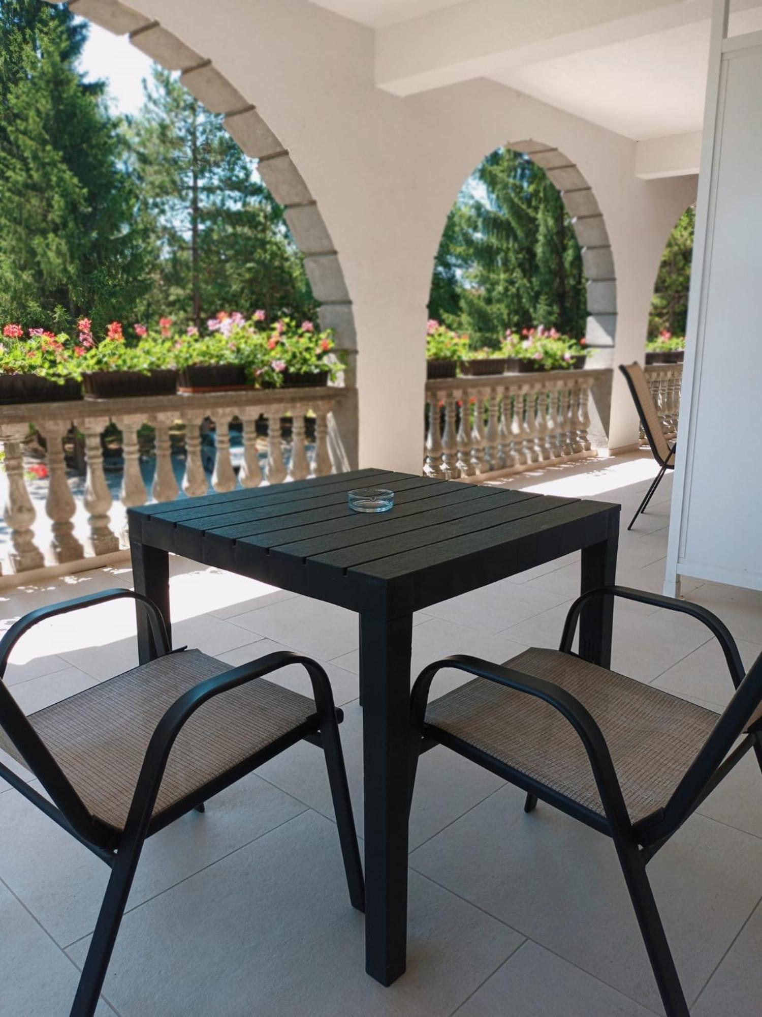 Vacation Home Keskic Velika Gata Экстерьер фото
